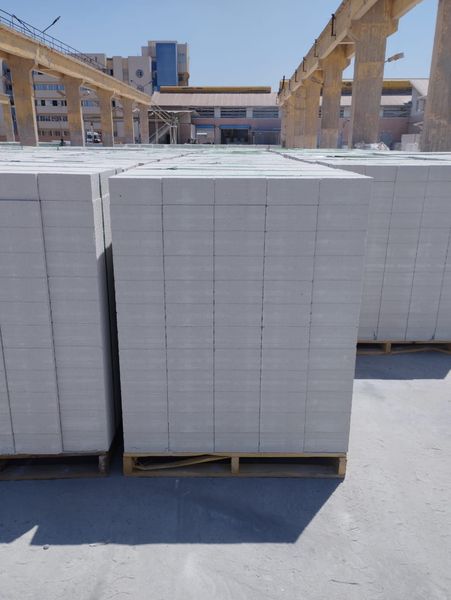 طوب ابيض خفيف ورغوي من شركة النور