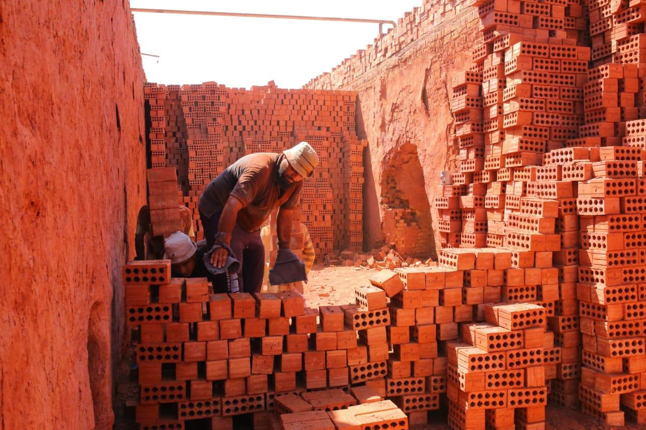 طوب طفلي مقاوم ومتين للبناء