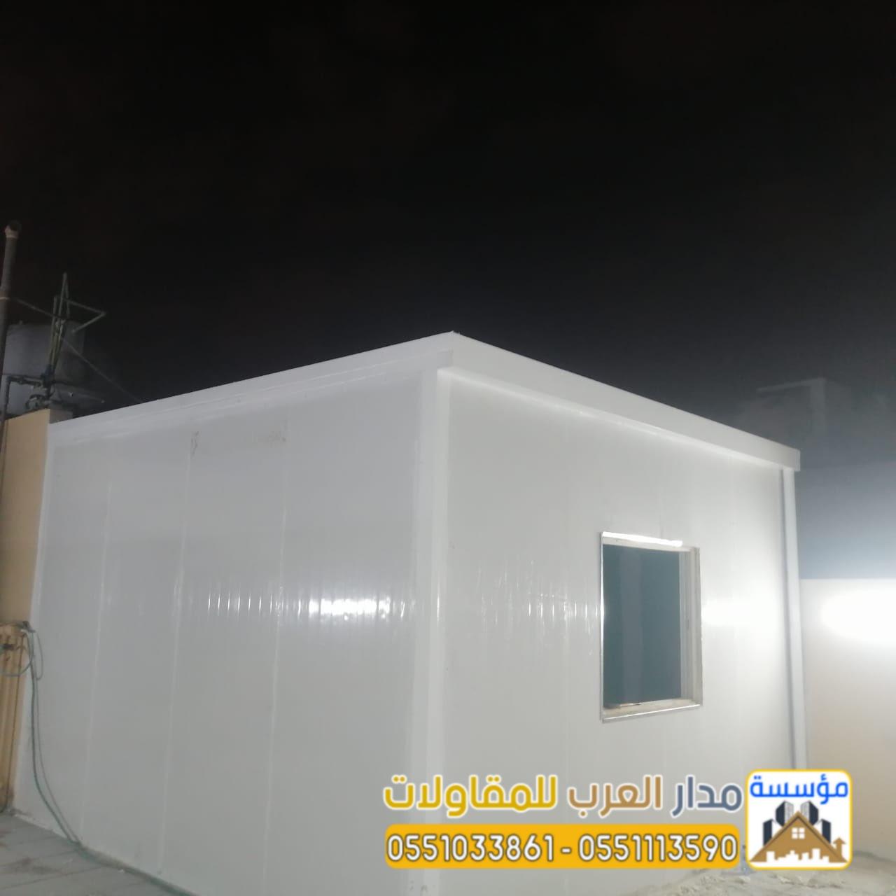 مقاول ساندوتش بانل في الرياض – تنفيذ احترافي لأعمال العزل وتركيب الملاحق