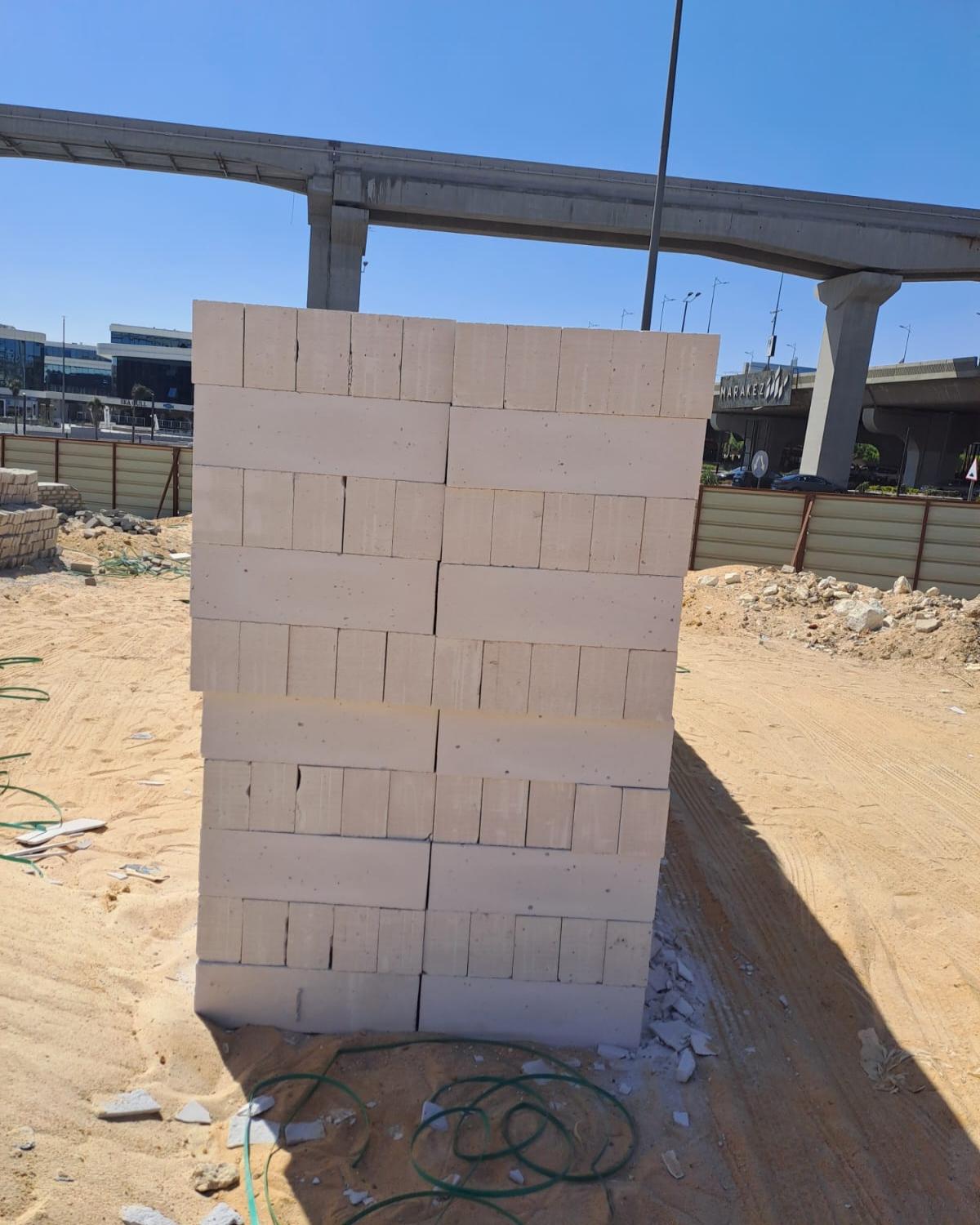 طوب ابيض خفيف مع شركة النور وفر وقتك وتكلفتك