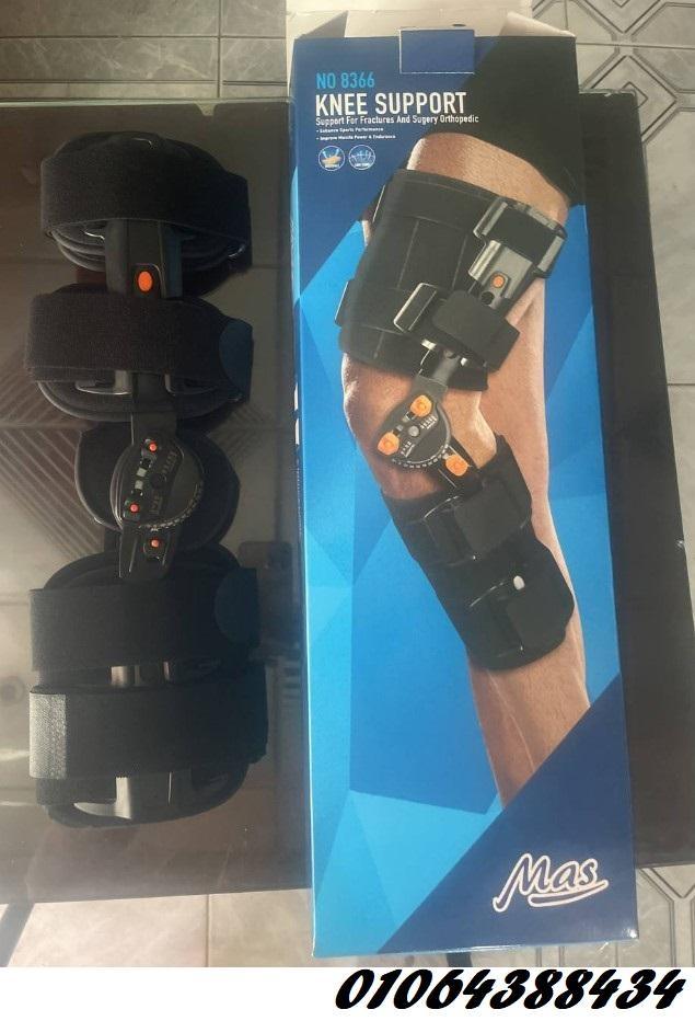 دعامة مفصلية للركبة تستخدم لتثبيت ودعم مفصل الركبة.
