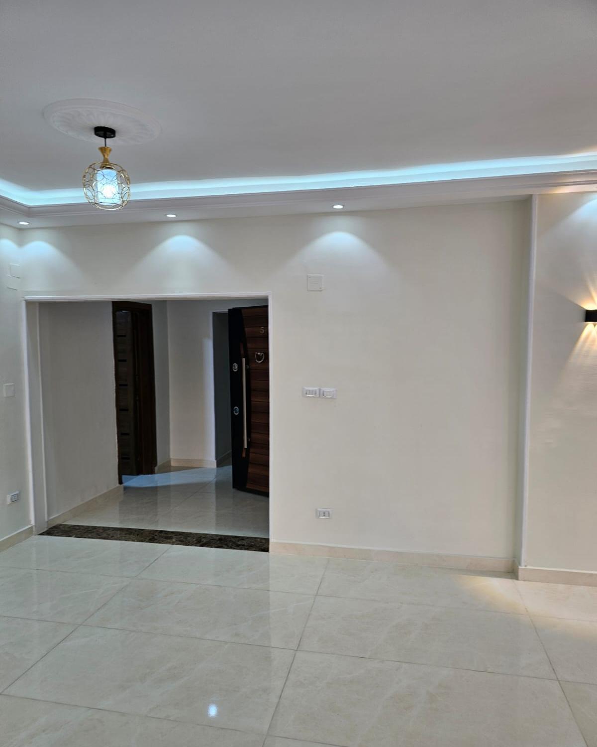 شقه قانون جديد للايجار بالمهندسين ميدان لبنان