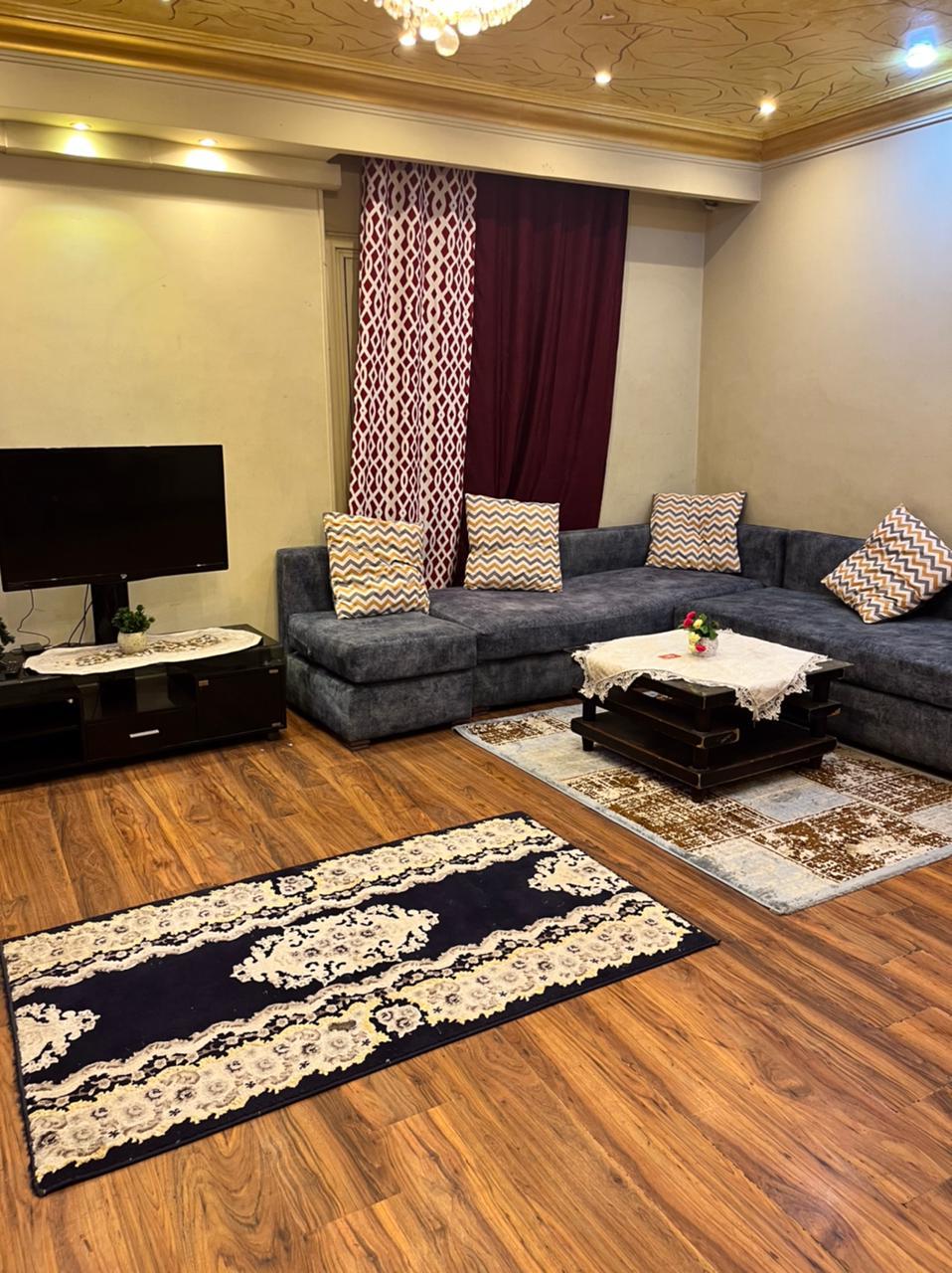 شقه راقيه مفروشه للايجار يومي و شهري بالمهندسين