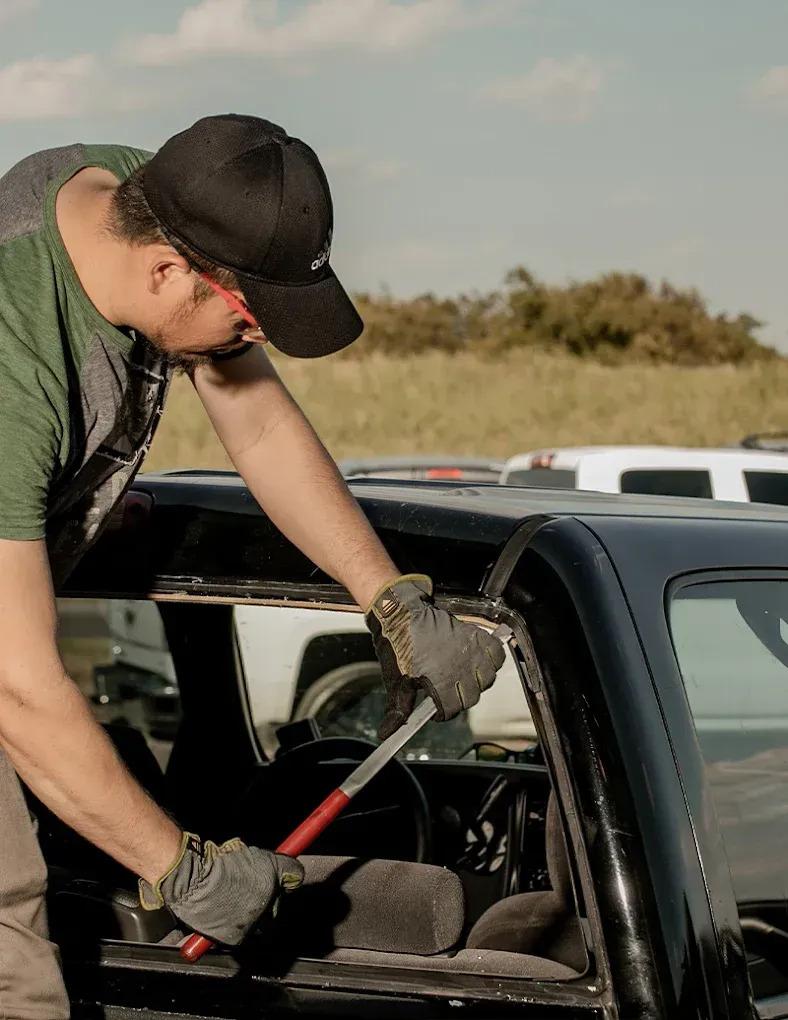 Yazmin Autoglass Inc