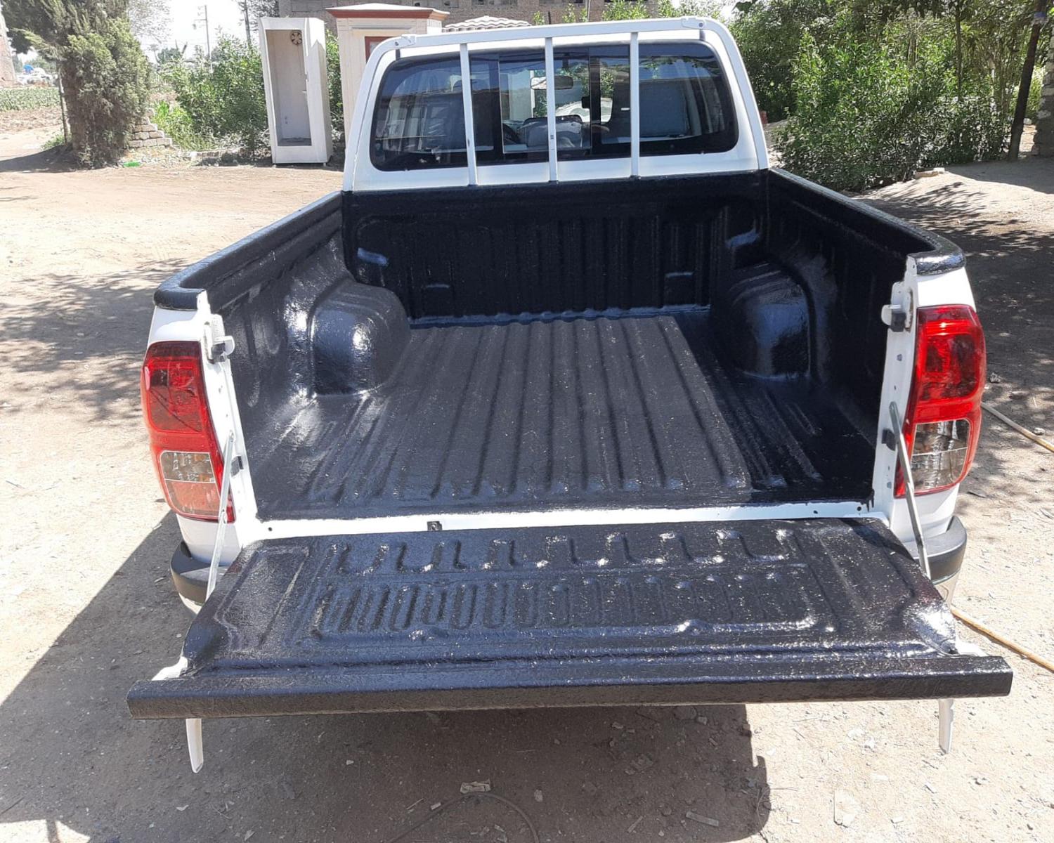 عزل كبائن وصناديق السيارات من شركة الملوك للفيبر جلاس