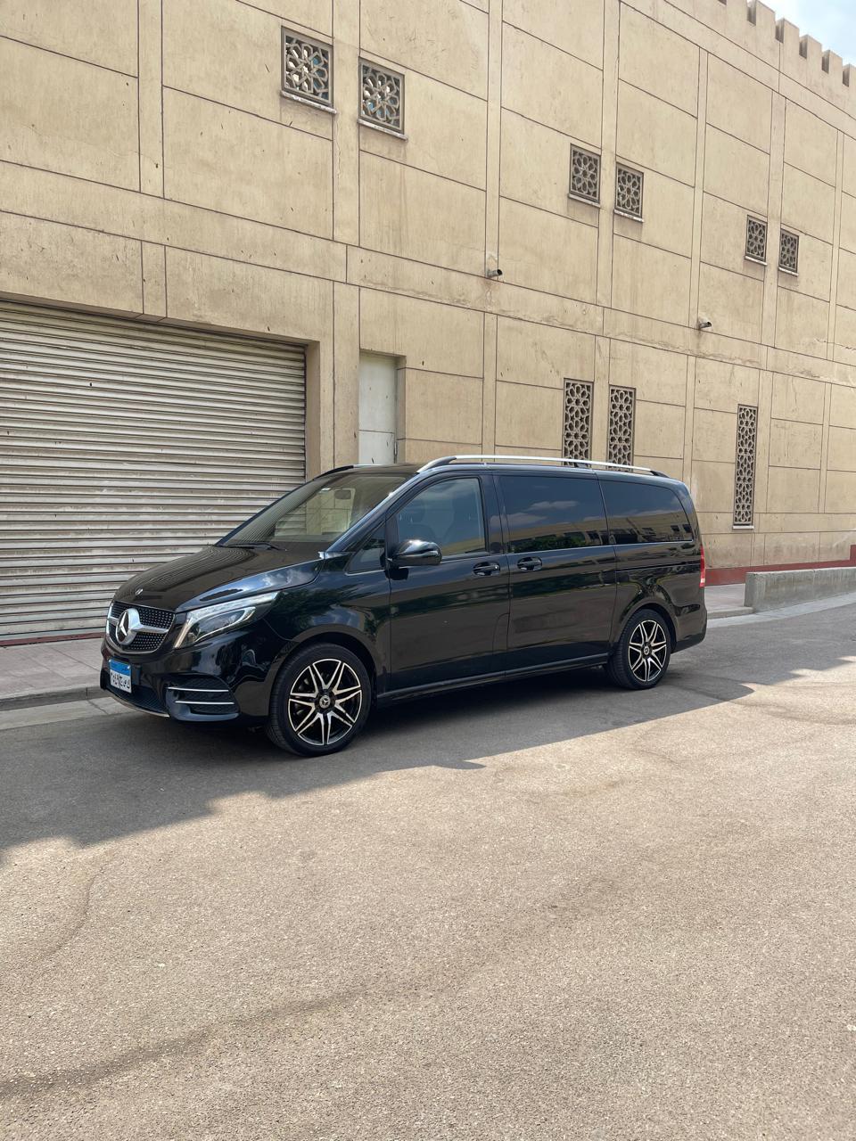 "Book Now: Seamless Luxury Transfers in a Mercedes V250 with Driver to Royal Maxim Palace Kempinski